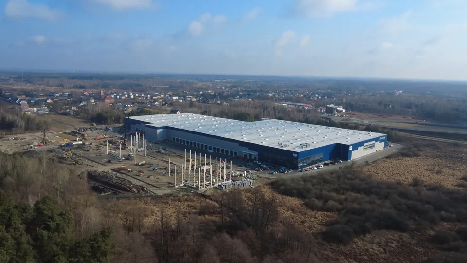Inwestycja budowlana — widok z lotu ptaka